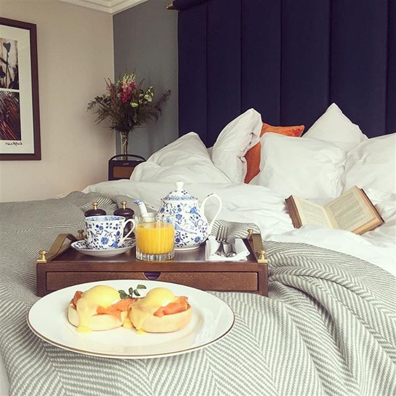 Clayton-Hotel-Breakfast-on-bed