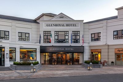 Glenroyal Hotel Maynooth front entrance